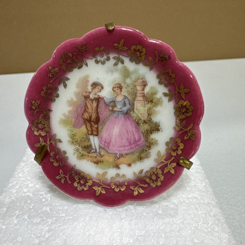 VTG Limoges France Courting Couple Miniature Plate & Stand Holder Gold Burgundy